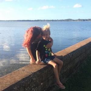 Meet your Posher, Aja